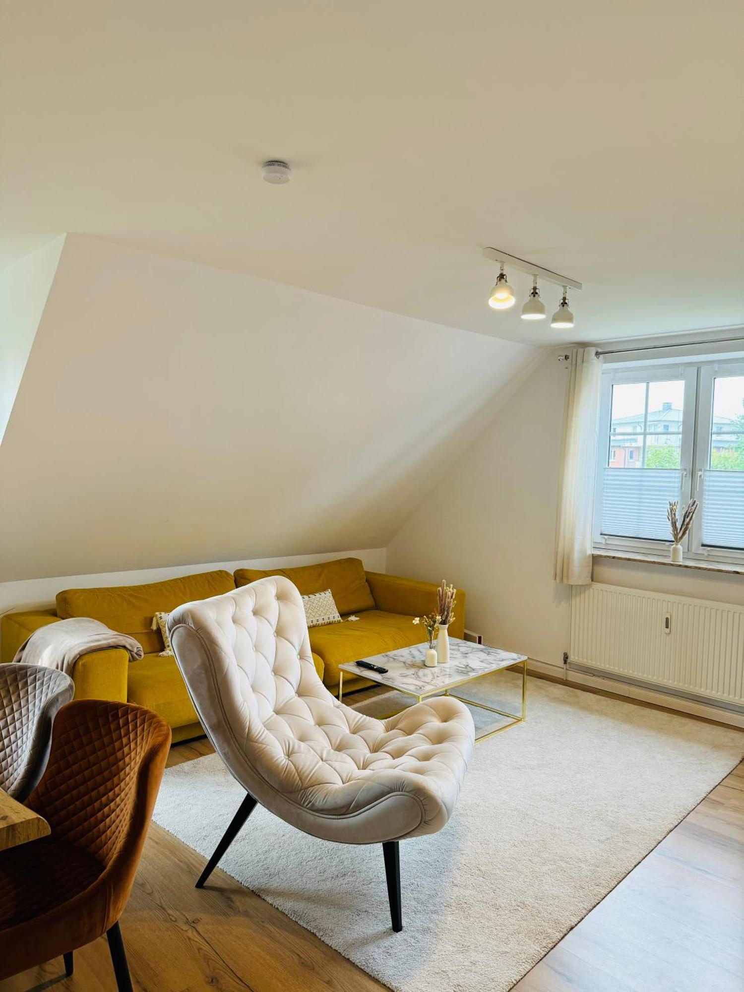 Traumhaftes Familiendomizil In Scharbeutz - Strand 500M, Kostenlos Parken, Garten 외부 사진
